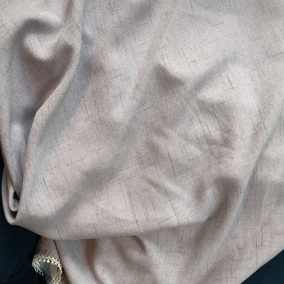 Lenox French Perle Oblong Tablecloth Violet - Picture 7 of 7